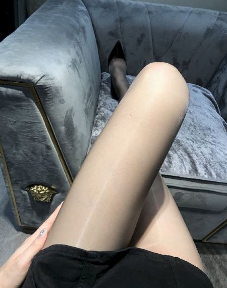 鞋交踩踏视频丨vk_HD免费在线播放