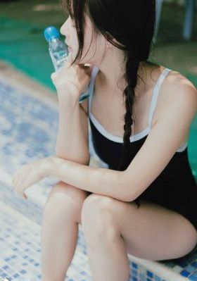 亚洲AV日韩专区下载_BD国语完整版观看