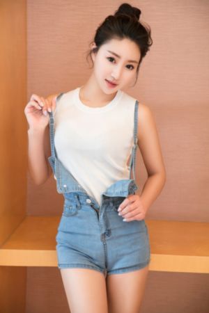 毛片中文字人妖一区二区_超清日韩免费观看