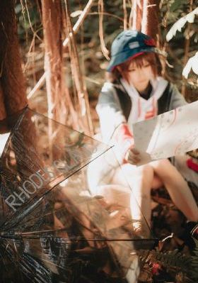 佘太君正撅着她肥白的大屁股_蓝光高清完整版