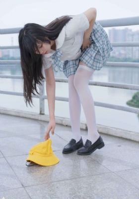 久久狼人草综合网最新章节列表_高清免费在线观看