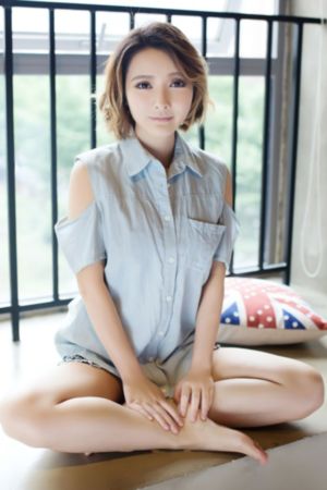 国产下药迷倒白嫩丰满美女bd_HD日本电影免费