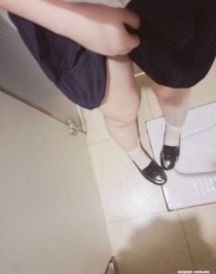 精品丝袜在线_1080P电影在线观看