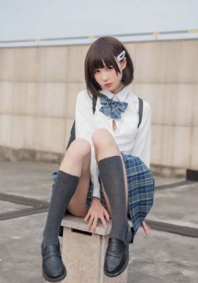 女人18片毛片60分钟古装_BD英语在线手机播放