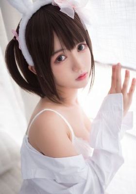 白丝女仆扒开腿让主人c_BD韩语全集免费观看