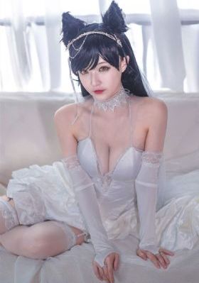 人妻与公车疯狂做爰_HDHD在线观看