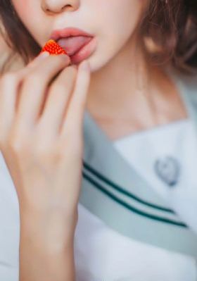 少妇综合三级无码_国产剧免费观看视频